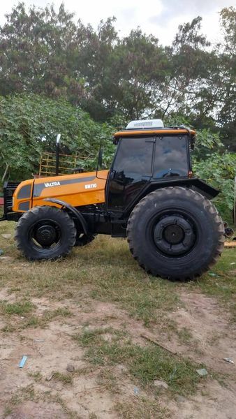 Tratores a venda em Teixeira de Freitas
