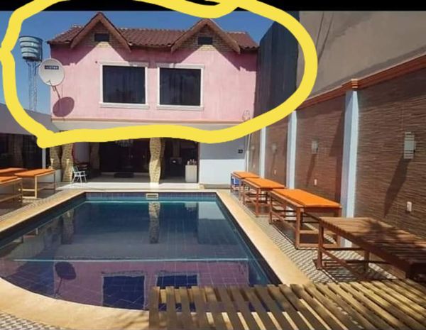 Alugo  apartamento duplex em casa com piscina