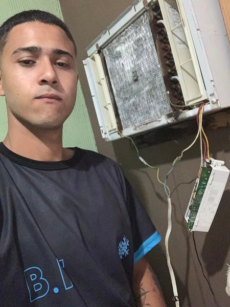 Técnico em refrigeração