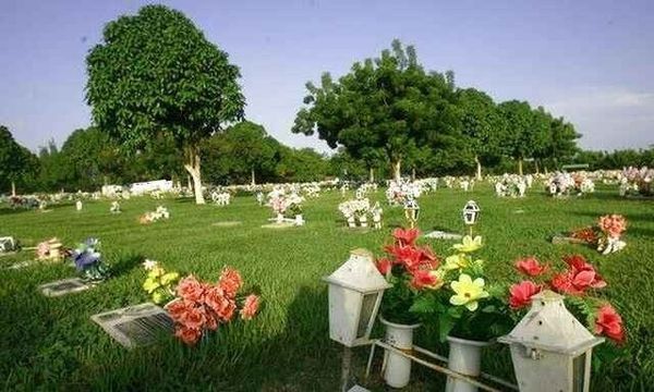 Jazigo perpétuo no Parque da Paz Pacheco - São Gonçalo