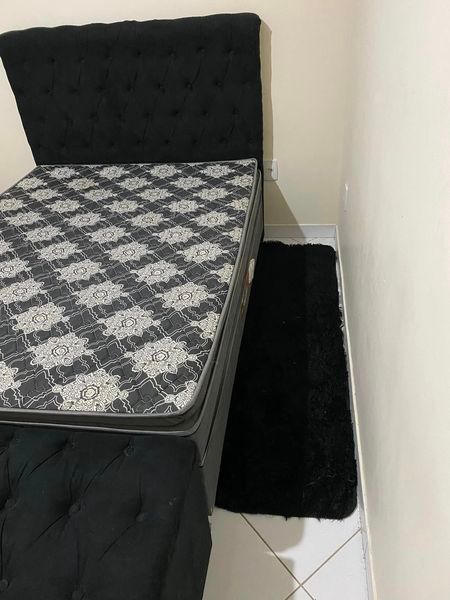 VENDO CAMA BOX CASAL, CABECEIRA, BA?, TAPETES