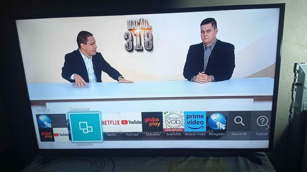 Smart tv Samsung 48 Polegadas Full HDCom detalhe mínimo
