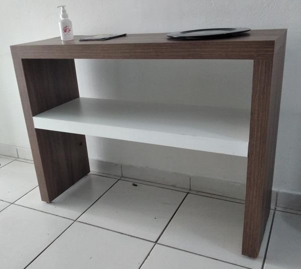 Vende-se móveis escolares usados