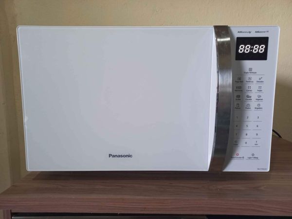 Forno micro-ondas Panasonic