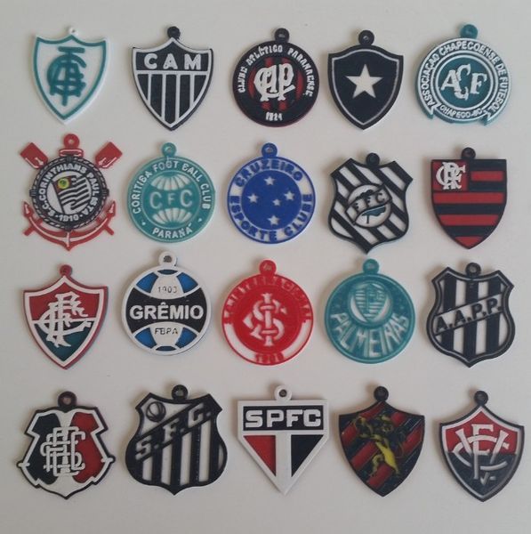 Escudos de times para chaveiros ou decoração
