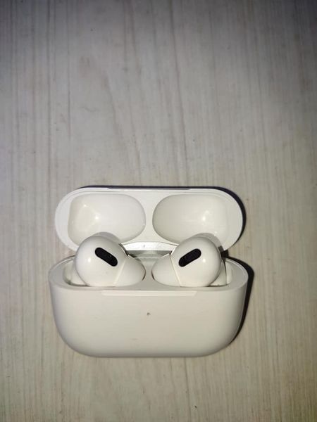 Fone Bluetooth (similar Air pods)