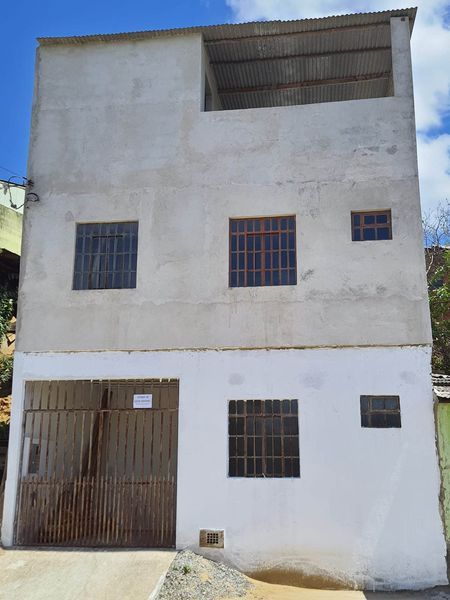 2023 Vendo Casa Duplex no bairro conjunto sir