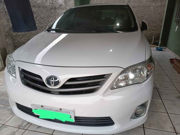 2013 Toyota corolla